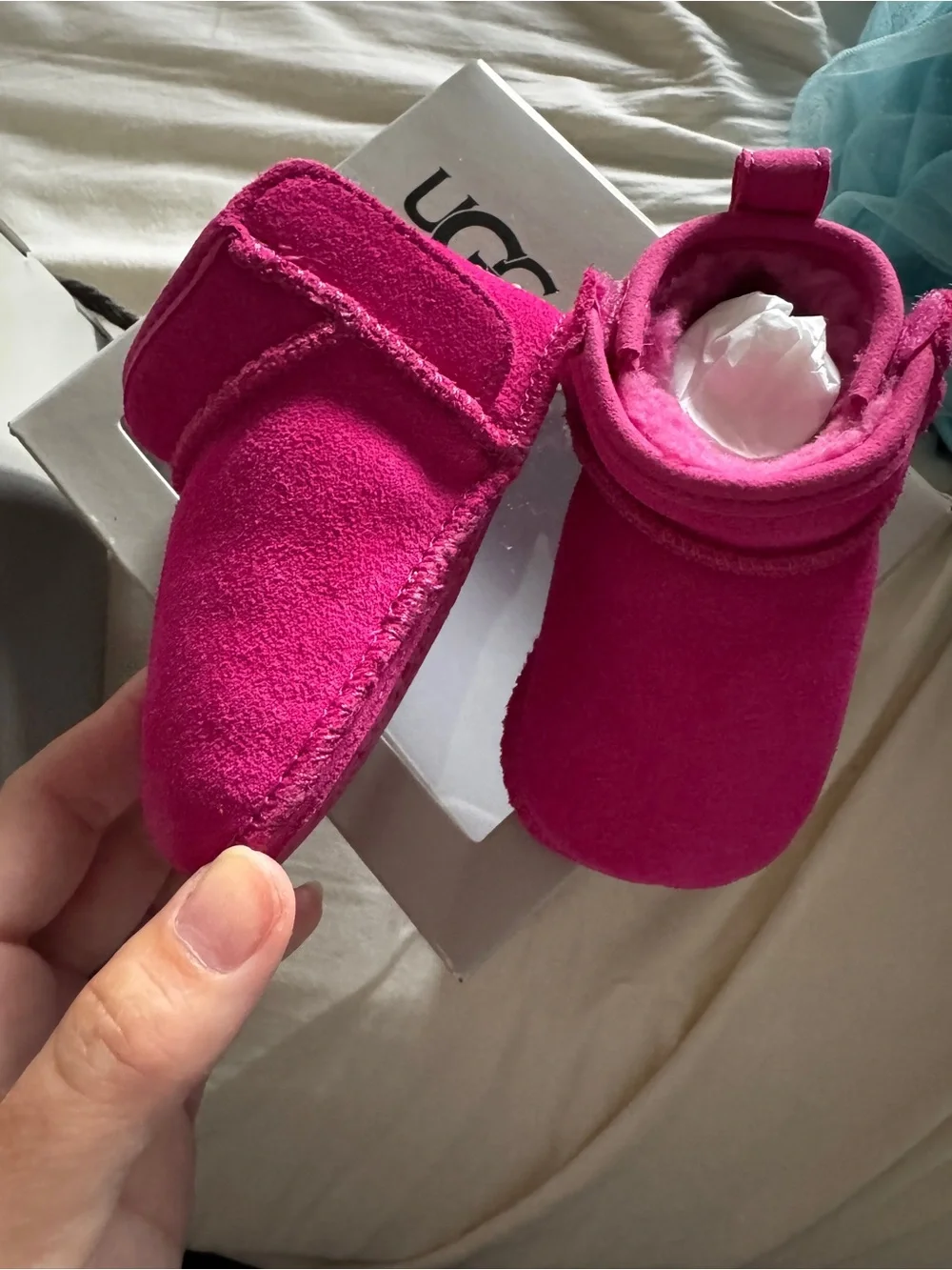 BNIB hot pink baby UGG boots size 2/3